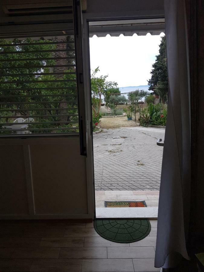 Apartment Lju On The Beach Split Buitenkant foto
