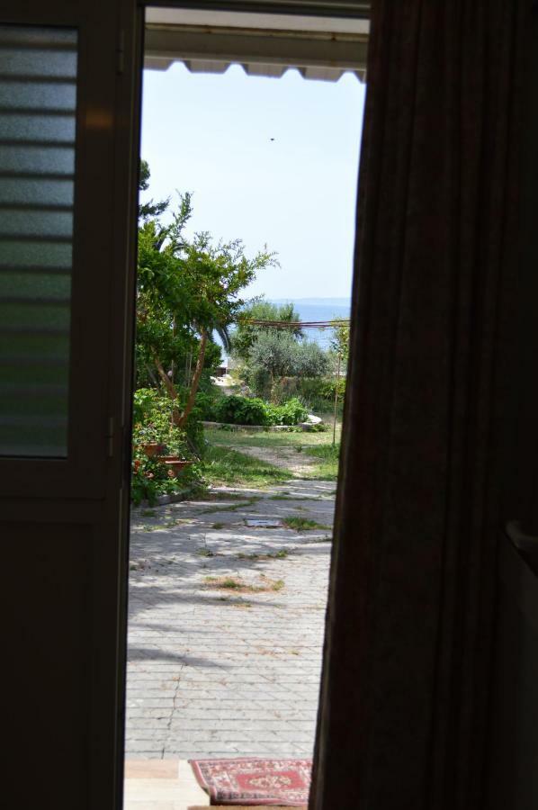 Apartment Lju On The Beach Split Buitenkant foto